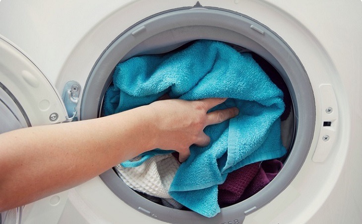 Sử dụng máy giặt thảm chùi chân