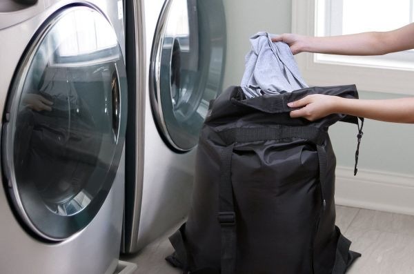 Cách giặt ba lô bằng máy