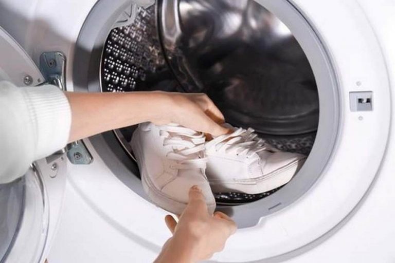 cách giặt giày thể thao bằng máy giặt